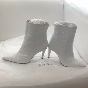 Zara Croc Embossed Leather Bootie size 40 /9